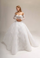 LOOK 13 Classic sweetheart neckline bridal gown (Model WG2024-13)
