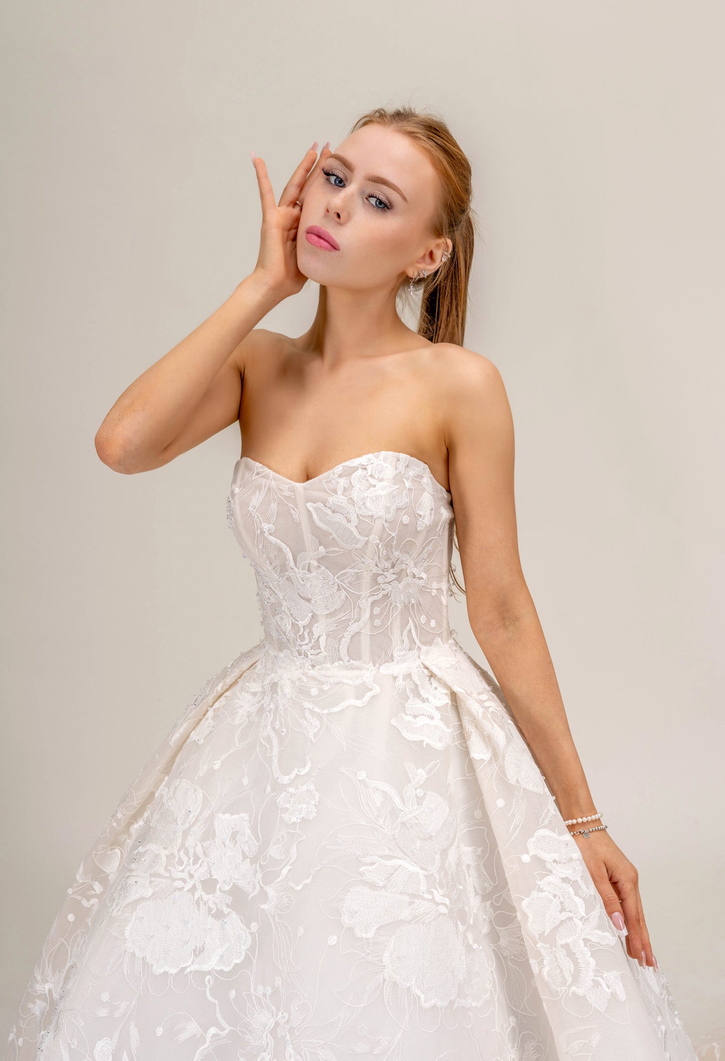 LOOK 14 Classic strapless sweetheart neckline embroidery bridal gown (Model WG2024-14)