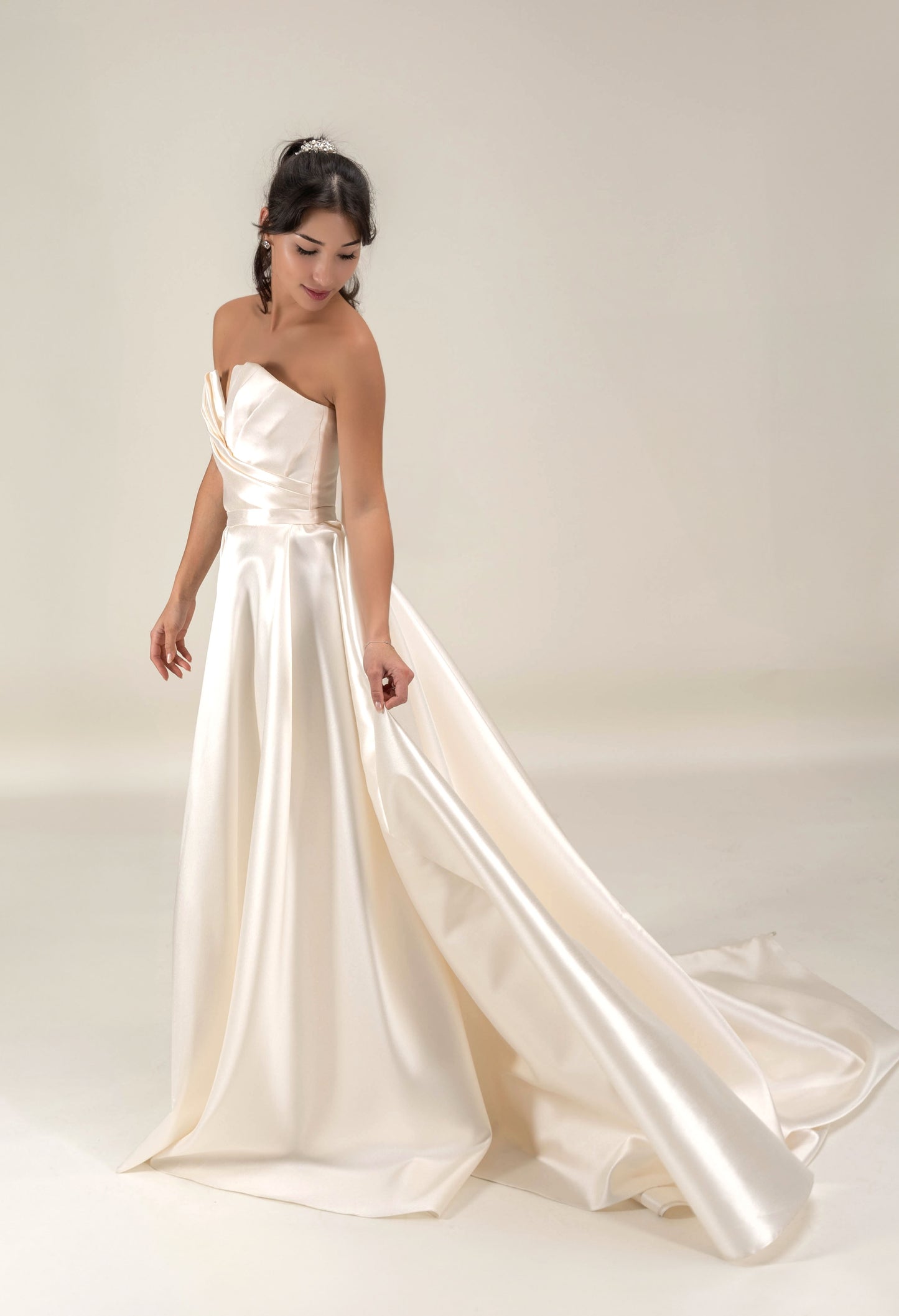 LOOK 12 Luxurious ivory Mikado fabric wedding gown (Model WG2024-12)