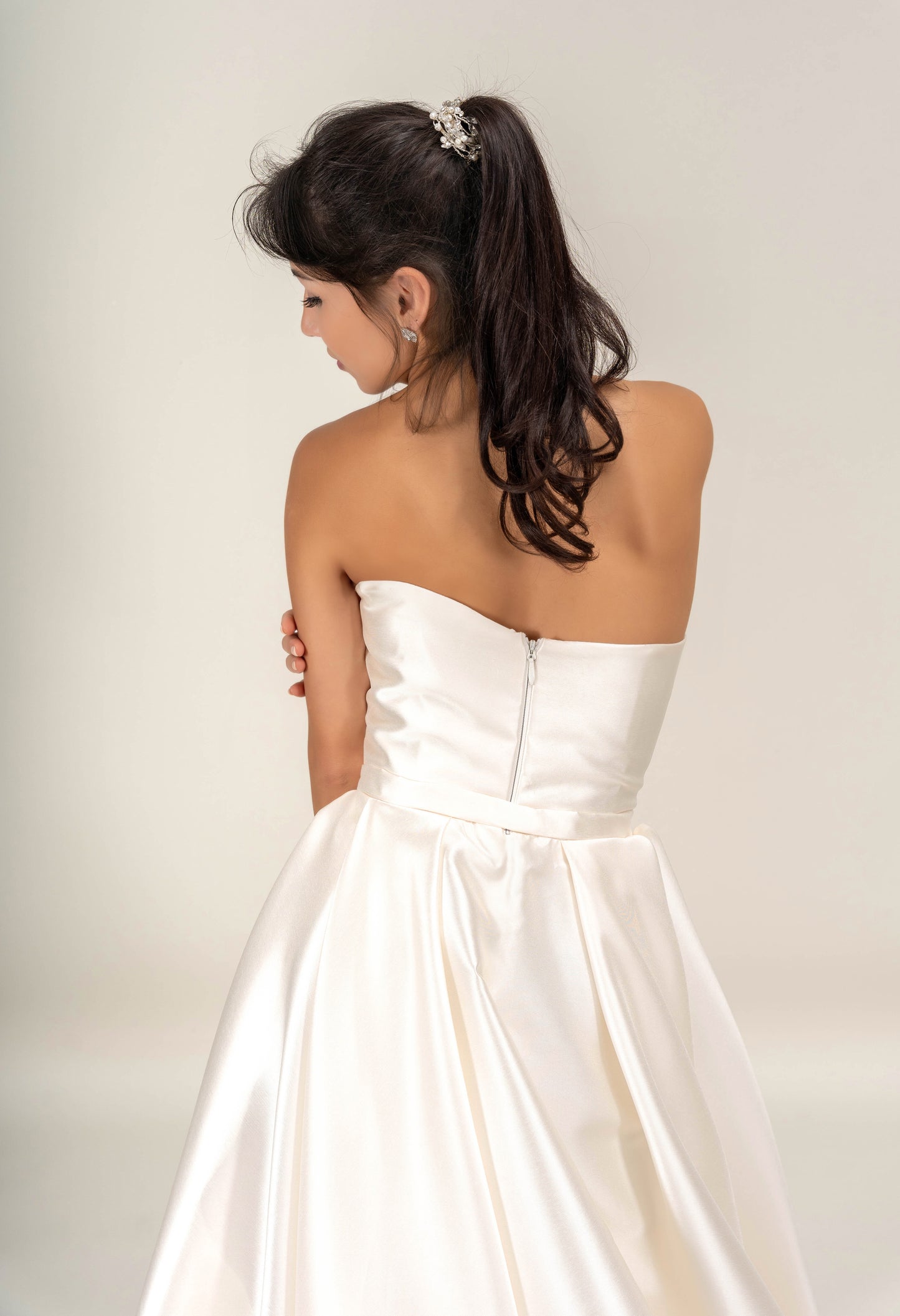 LOOK 12 Luxurious ivory Mikado fabric wedding gown (Model WG2024-12)