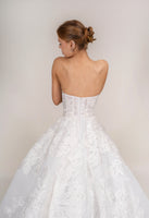 LOOK 25 Straight neckline embroidery  bridal gown (Model WG2024-25)