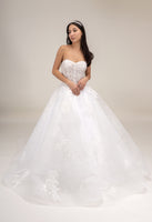 LOOK 23 Sweetheart neckline bridal gown with luxurious embroidery applique (Model WG2024-23)