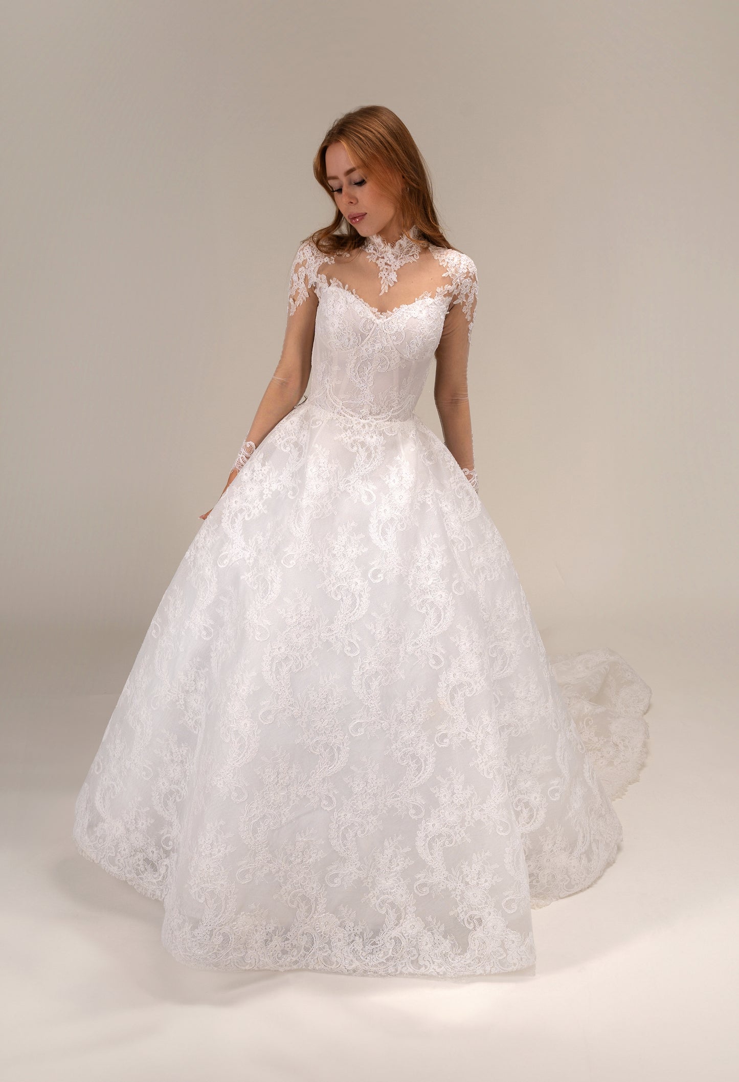 LOOK 6 Elegant sweetheart neckline bridal gown (Model WG2024-06)