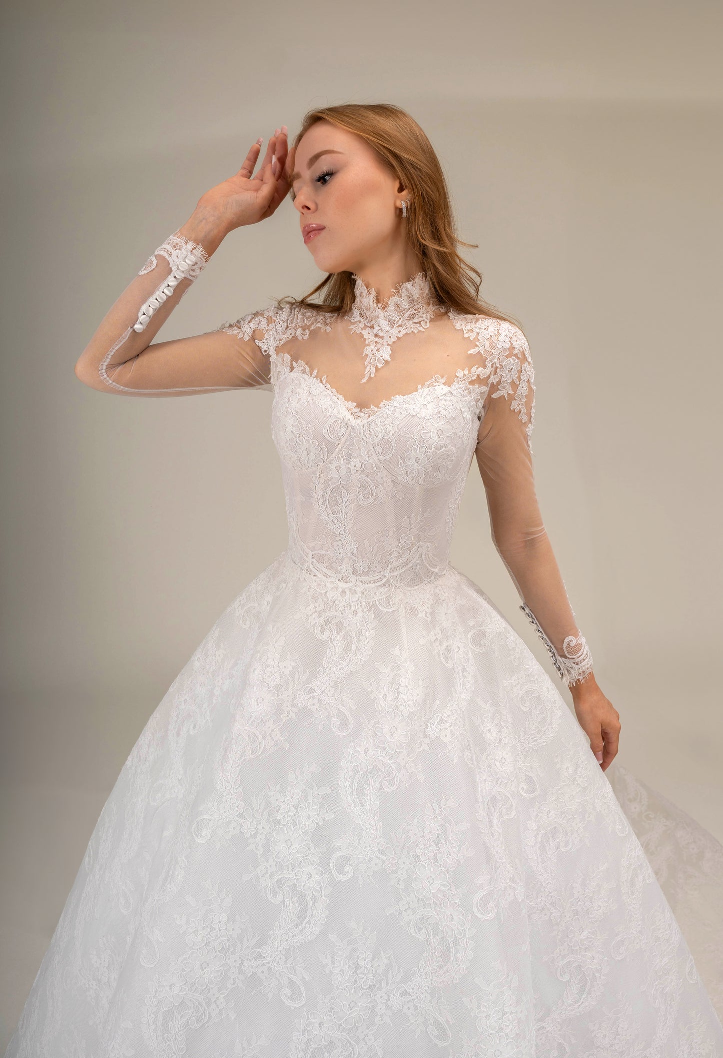 LOOK 6 Elegant sweetheart neckline bridal gown (Model WG2024-06)