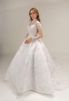 LOOK 6 Elegant sweetheart neckline bridal gown (Model WG2024-06)