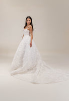 LOOK 4 Classic sleeveless design bridal gown (Model WG2024-04)