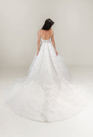 LOOK 22 Classic sleeveless design bridal gown (Model WG2024-22)