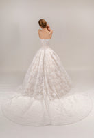 LOOK 24 Sweetheart neckline bridal gown (Model WG2024-24)